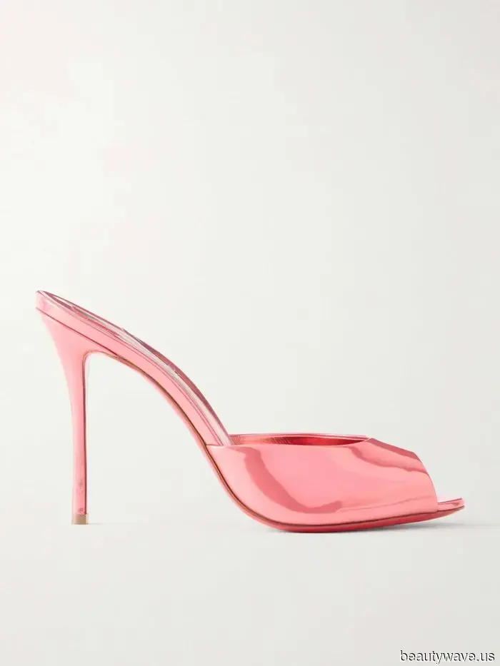 Salta i Tacchi Neri&mdash;Gli Abiti Neutri Sembrano Più Chic Con Questa Bella Tendenza di Colore delle Scarpe Estive