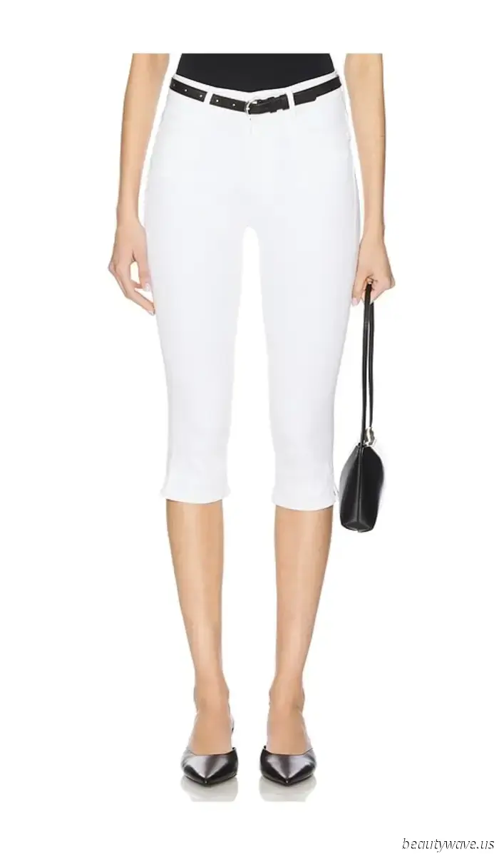 Hailey Bieber trug Vintage-Tom-Ford-Gucci-Sandalen zum Sommerhosen-Trend, von dem ich glaube, dass er bis in den Herbst hinein bestehen bleibt.