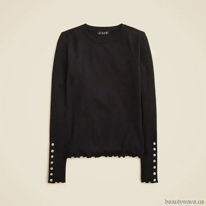 I'm predicting that this quirky micro-trend will be all over the place this fall.