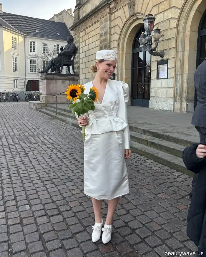 Ogni sposa chic indossa uno di questi accessori da sposa di tendenza per legarsi in matrimonio nel 2026.