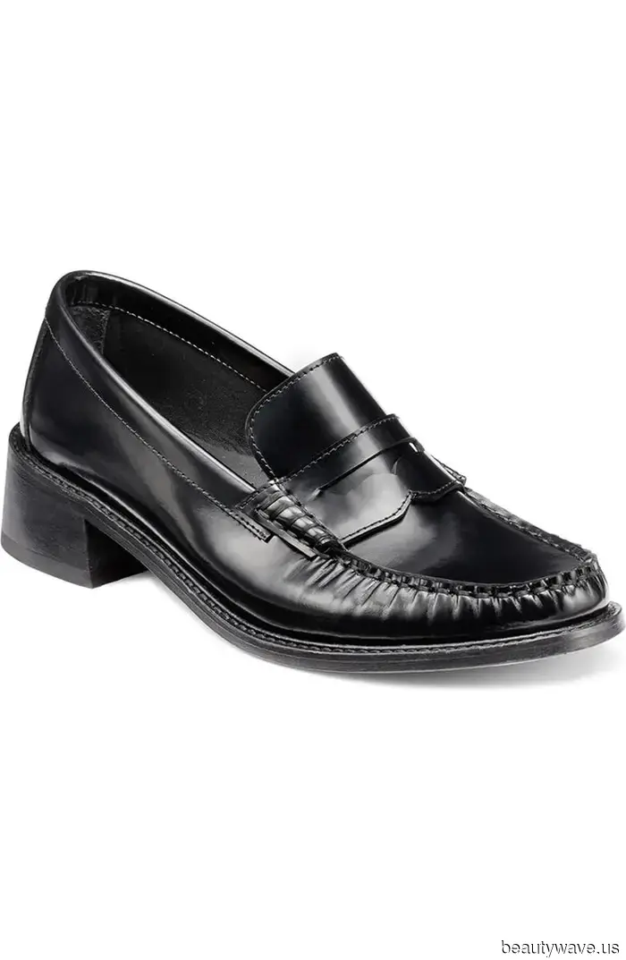 Coole Mädchen überall werden losrennen, um den '90er It-Girl Absatztrend zu kaufen, den Zo&euml; Kravitz gerade getragen hat.