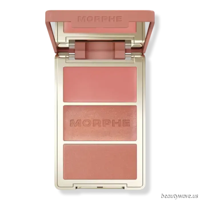 I came across this $19 blush at BTS during NYFW—now it has become my top choice for achieving dreamy, dewy makeup.