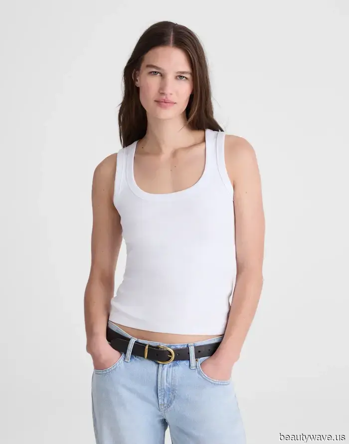 If you have linen pants, these are the only outfits you require this summer.