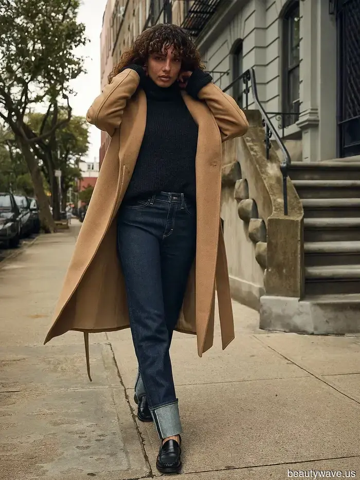 This Dark-Denim Trend is Returning This Autumn—5 Ways Fashion Aficionados are Styling It Now