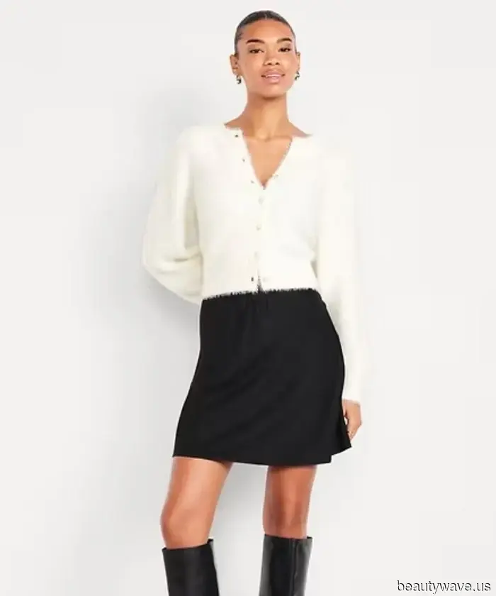 10 White Button-Down Outfit Ideas You'll Want to Wear Again and Again