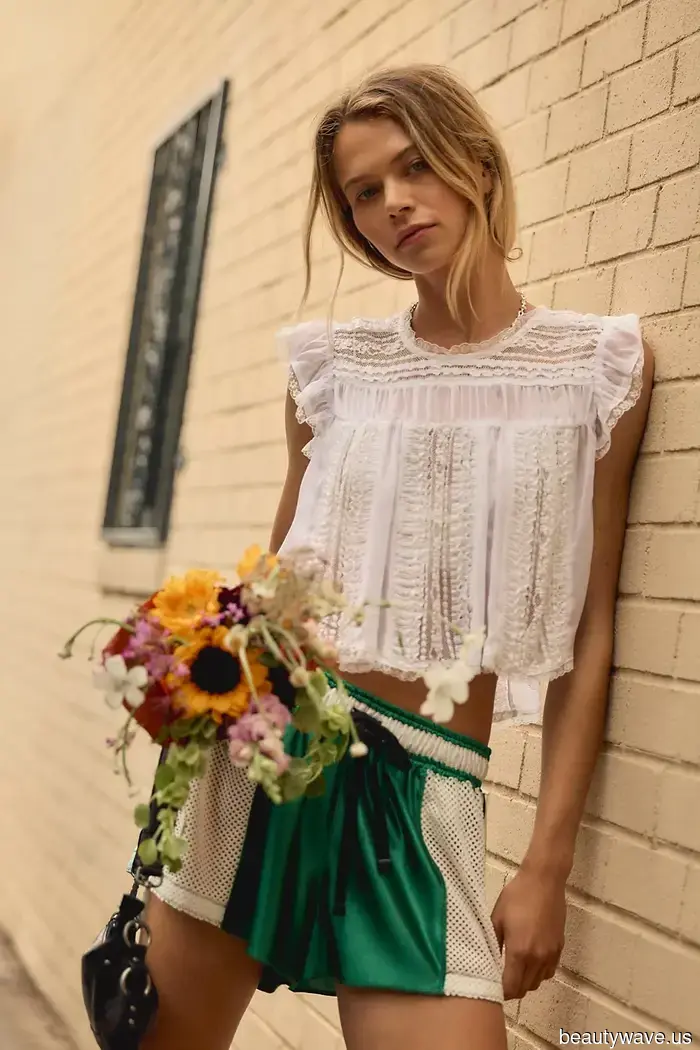 I Can't Stop Wearing Blouses and Jeans This Summer—Here Are the Styles That Receive the Most Compliments.