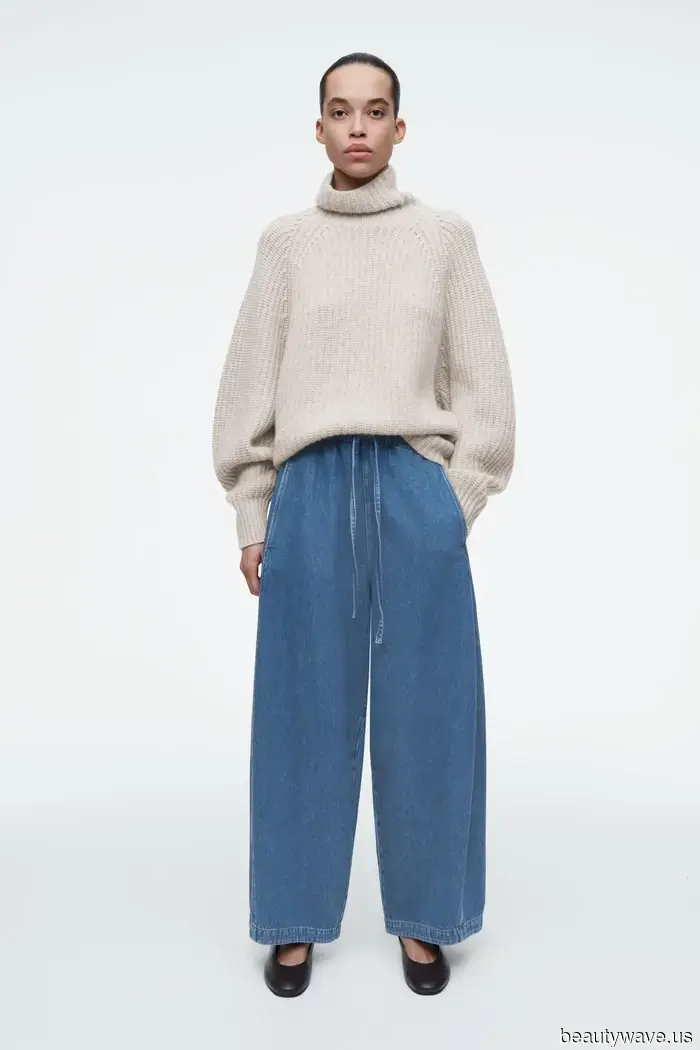 Hold off on storing your jeans just yet! This summer, fashion enthusiasts everywhere are embracing these 8 denim trends.