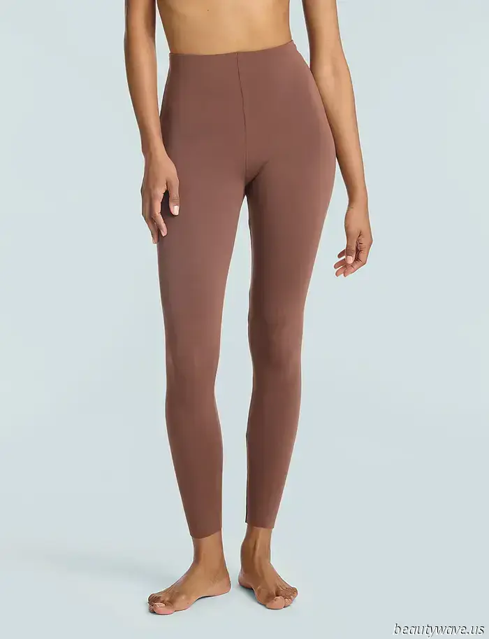 Put Down the Black Leggings—This Is the Subtle Legging Color Trend You'll Spot Everywhere This Summer.