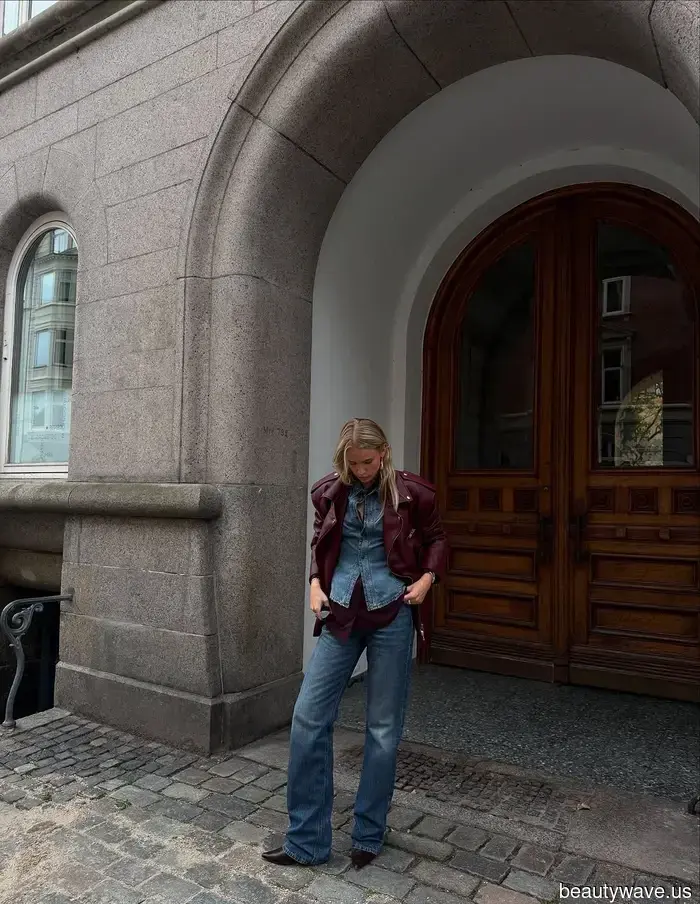 This Outdated Denim Combination is Suddenly the Most Stylish Way to Wear Jeans for Fall 2025.