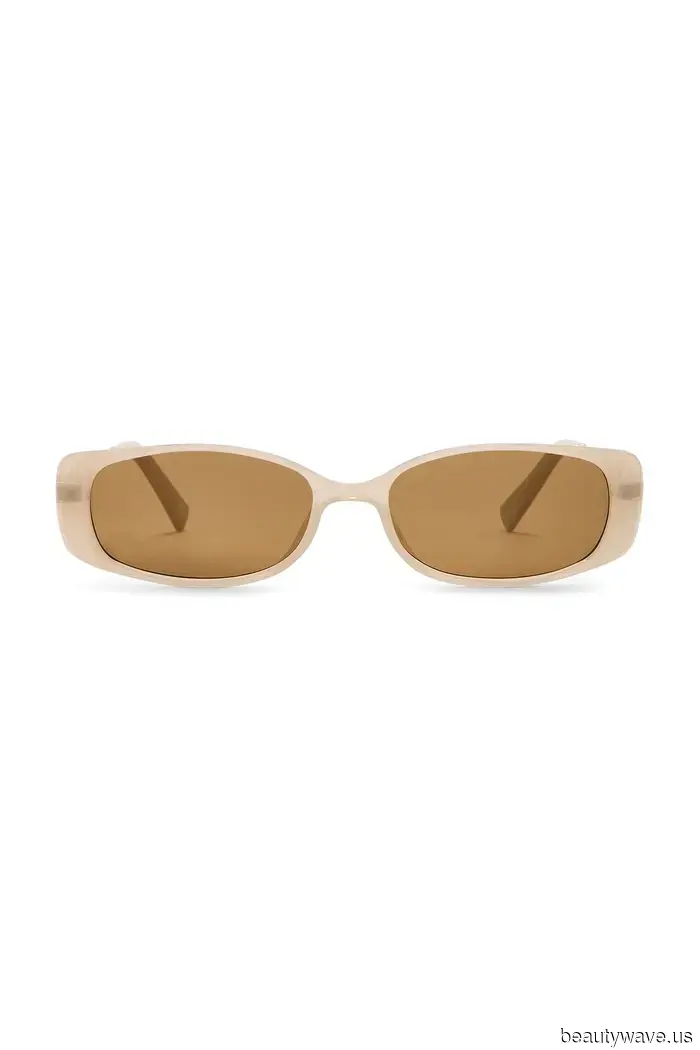 Estoy deseando unas vacaciones en la playa&mdash;39 artículos de Revolve que empacaría