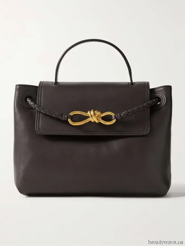 To appear wealthy, sophisticated, and effortlessly stylish this winter, here are the 7 color trends to embrace right now.