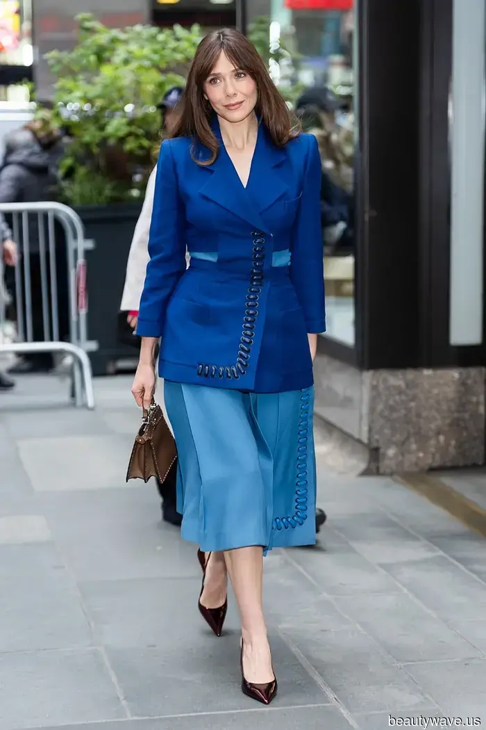 Se la scelta è tra décolleté nere e questo colore di tendenza, le It Girls sanno che quest'ultimo sembra più cool.