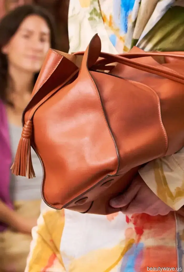 La mia amica mi ha chiesto quali tendenze di colore delle borse domineranno nel 2026&mdash;le ho inviato questi 7.