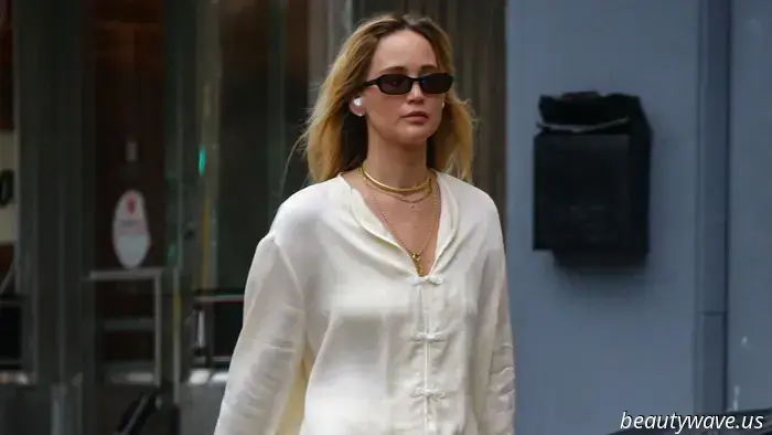 Dimentica di impegnarti tanto — J.Law ha appena indossato il completo coordinato e le scarpe basse che voglio mettere anch'io in questo momento