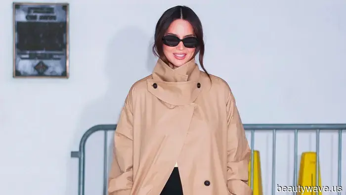 Jeans and a T-shirt appear most stylish when paired with this new jacket trend.