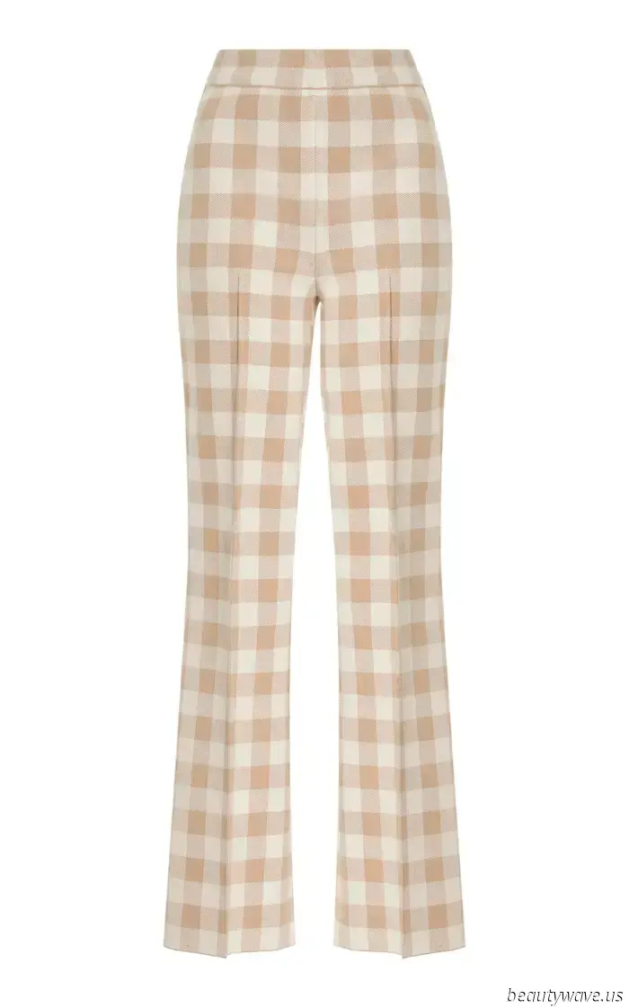 If you have a classic style, I can already tell that your summer outfits will include this it print.