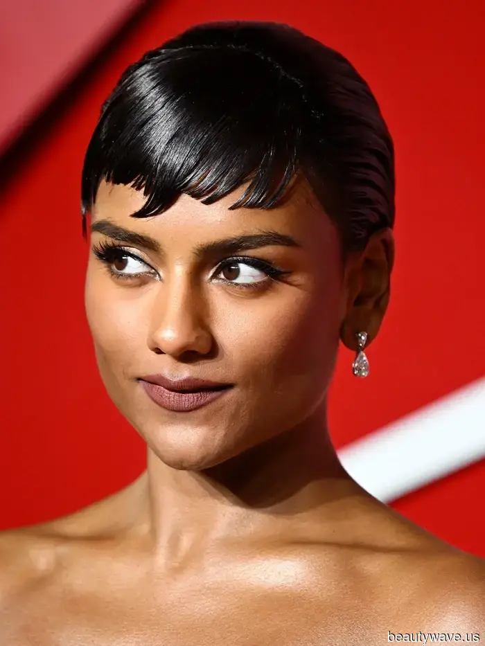 Simone Ashley's Most Unforgettable Beauty Looks Are Consistently Bronzed, Ethereal, and Stylish—9 That I'm Eager to Imitate