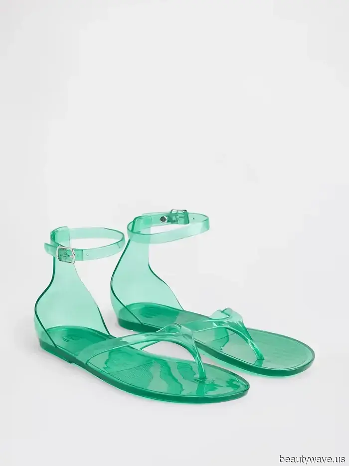 Fashion Enthusiasts Are Ditching Basic Sandals for This Exciting Shoe Trend This Summer.