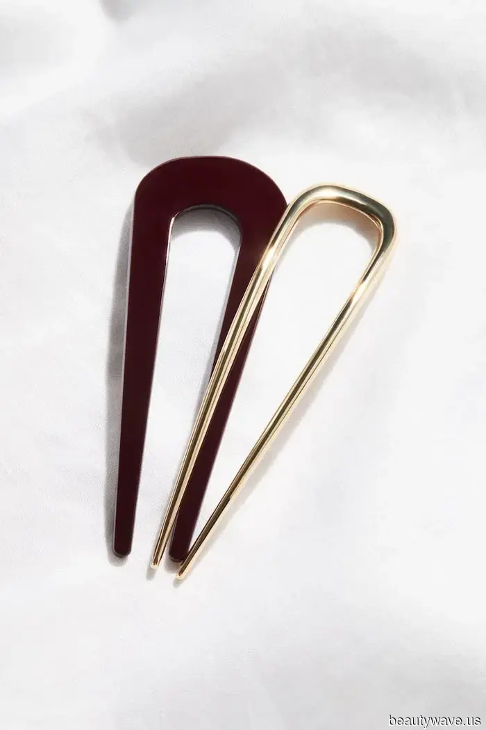 Observed: The Easy Method Trendy Individuals Are Using to Style Their Bobs at the Moment