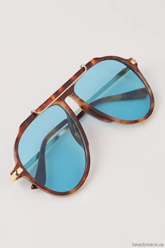 Dry Your Eyes, Subtle Elegance—Alternative Fashion Dominates Spring