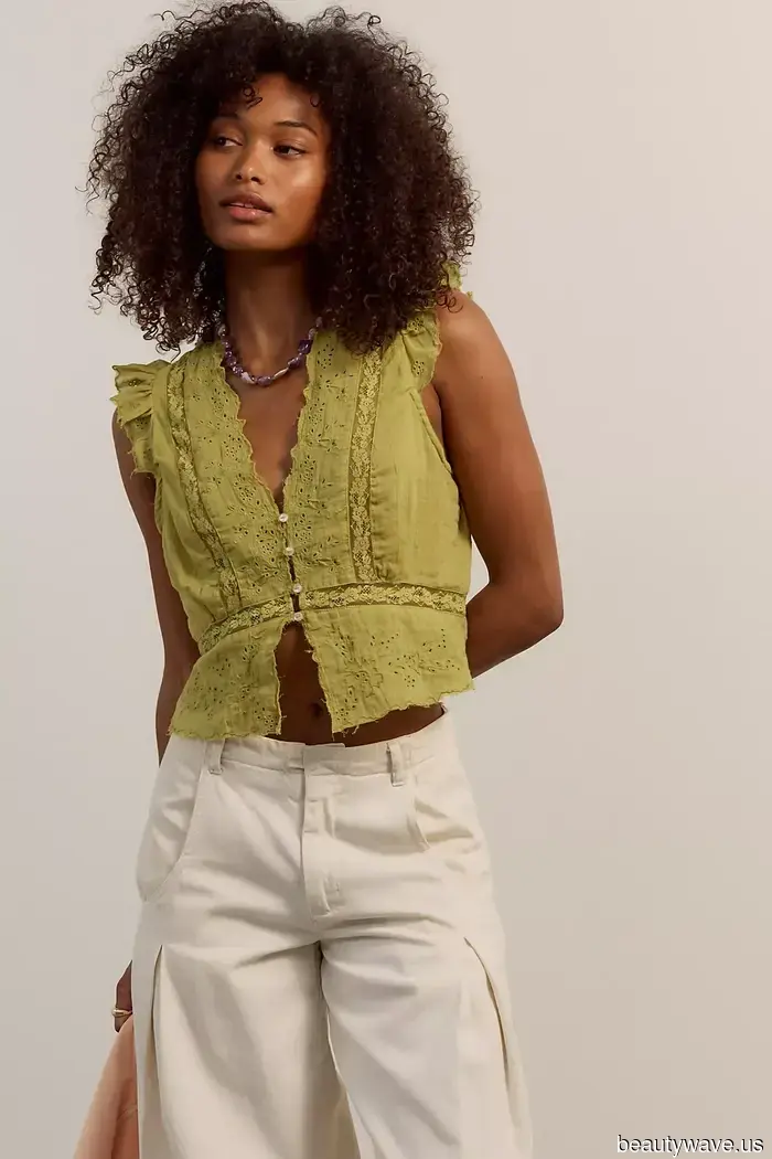 I Can't Help but Wear Blouses and Jeans This Summer—Here are the Styles That Receive the Most Compliments.