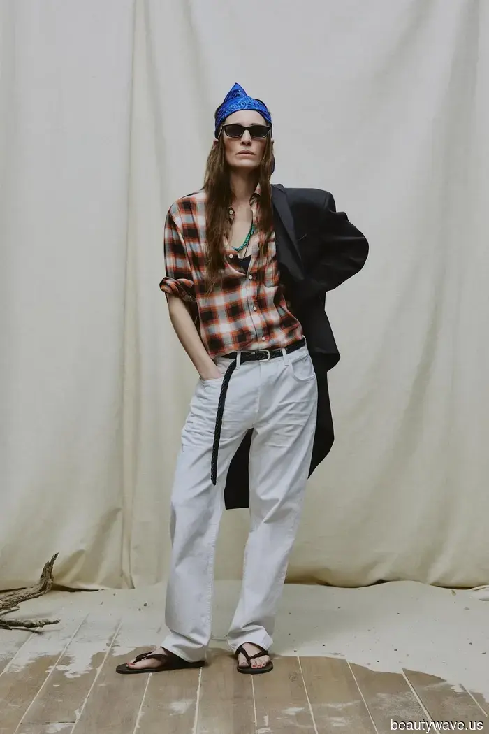 The new Aaron Levine x Zara collection has just launched—21 items that appear stylish and modern.