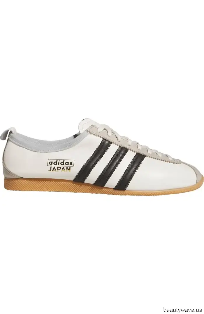 Discovered! The Sneakers That Complement the Legging Trend Favored by It Girls