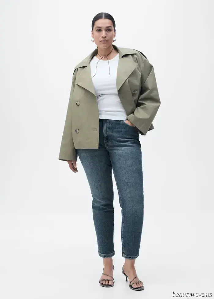 Is it just me, or are all the trendy girls opting for this denim style instead of baggy jeans?