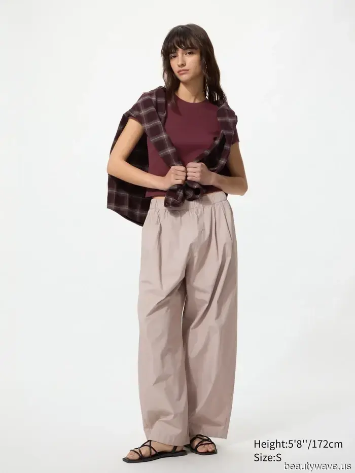 Uniqlo hat gerade seine schicksten Sommerneuheiten veröffentlicht&mdash;15 Teile für die Capsule Wardrobe, die es wert sind, bekannt zu werden.