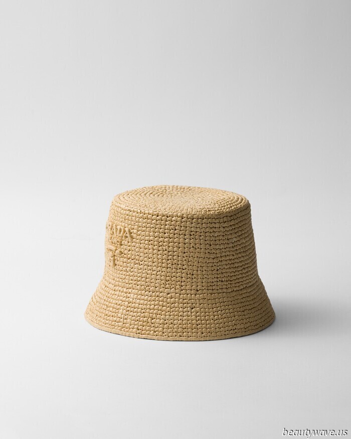 Están Aquí: 7 Tendencias De Accesorios Frescos Que Elevarán Instantáneamente Cualquier Look Clásico De Verano