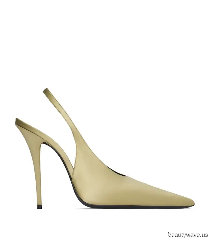 Not Brown, Not Black—This Unexpected Shoe Color Trend Elevates the Elegance of Jeans