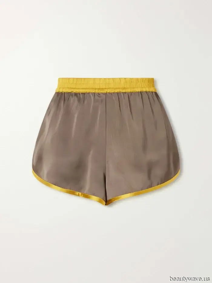 Seen in NYC—the Shorts Trend that It Girls are pairing with T-Shirts.