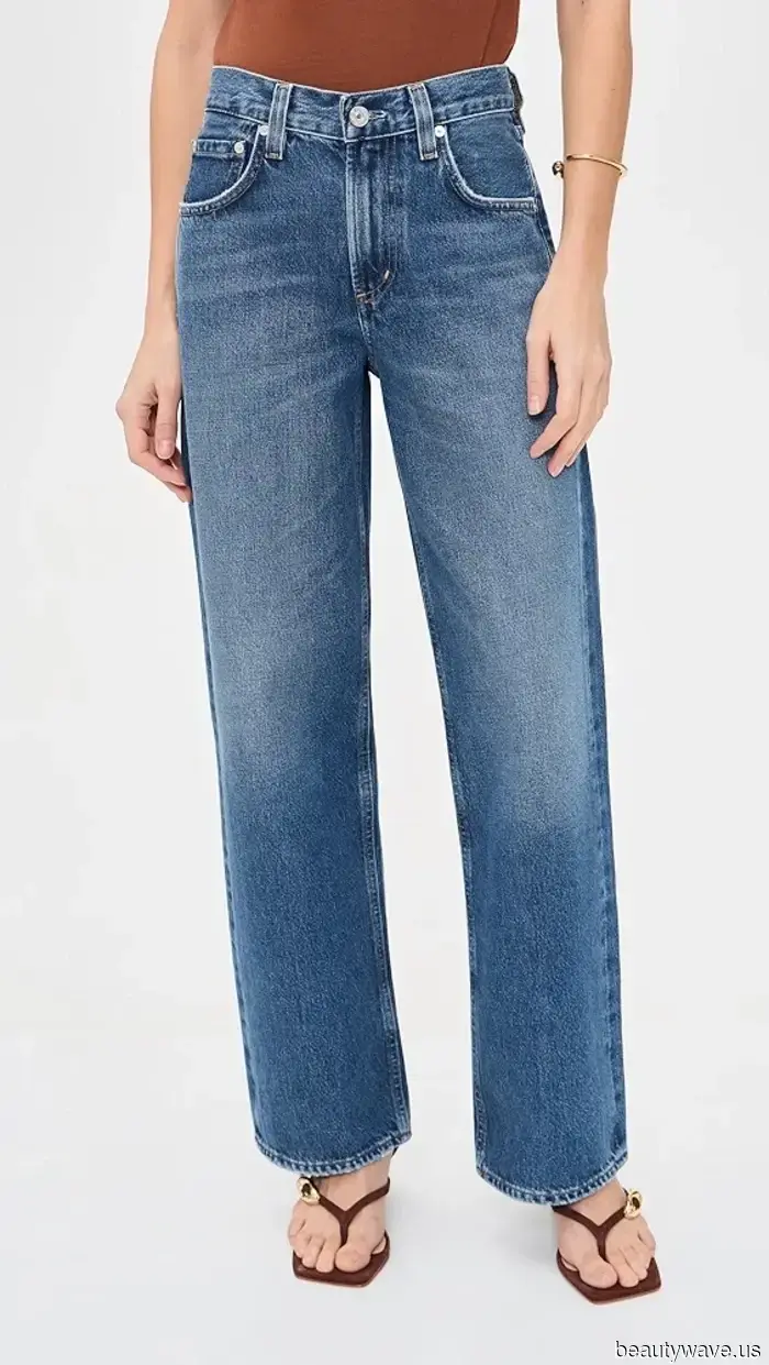 These Fresh Methods of Styling Jeans Look Much More Refined for Summer 2026.