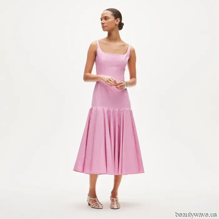 My Mother Only Wears Black—These 5 Spring Trends from J.Crew Made Her Embrace More Color.