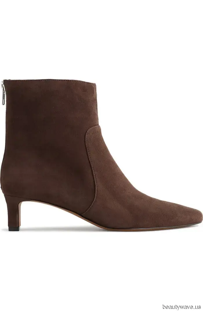 Move over, riding boots—I've recently been opting for this flat boot trend more frequently.