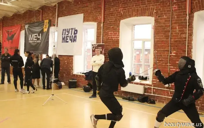 Евгений Стржалковский делится советами о том, как распознать характер вина и не потеряться в этом процессе.