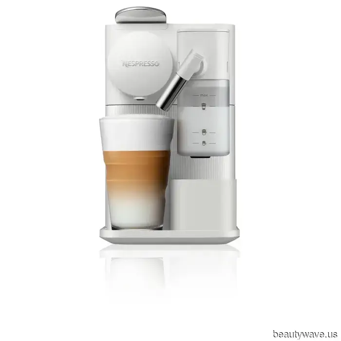 I reside in the Midwest and dread the yearly time change—these 14 beauty and wellness products help me cope.