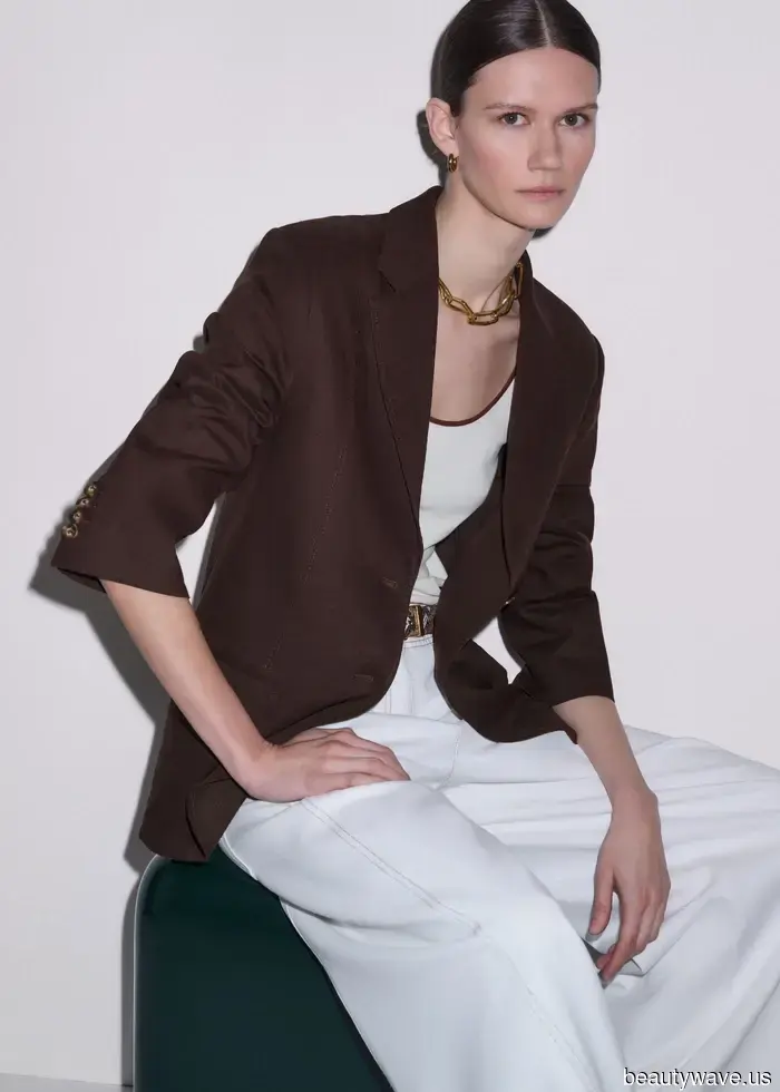 Se sei bloccato in un outfit monotono, ecco 7 look facili che le persone di moda indossano al pub quest'estate.