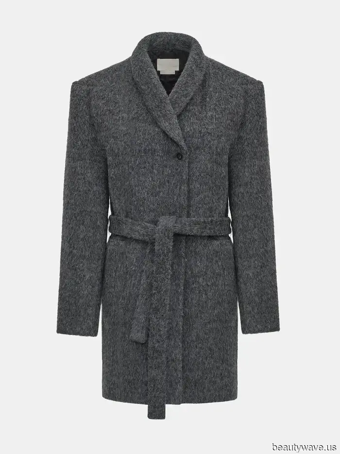 What the Editors of Who What Wear Shared as Their 35 Favorite Fashion Discoveries This Month