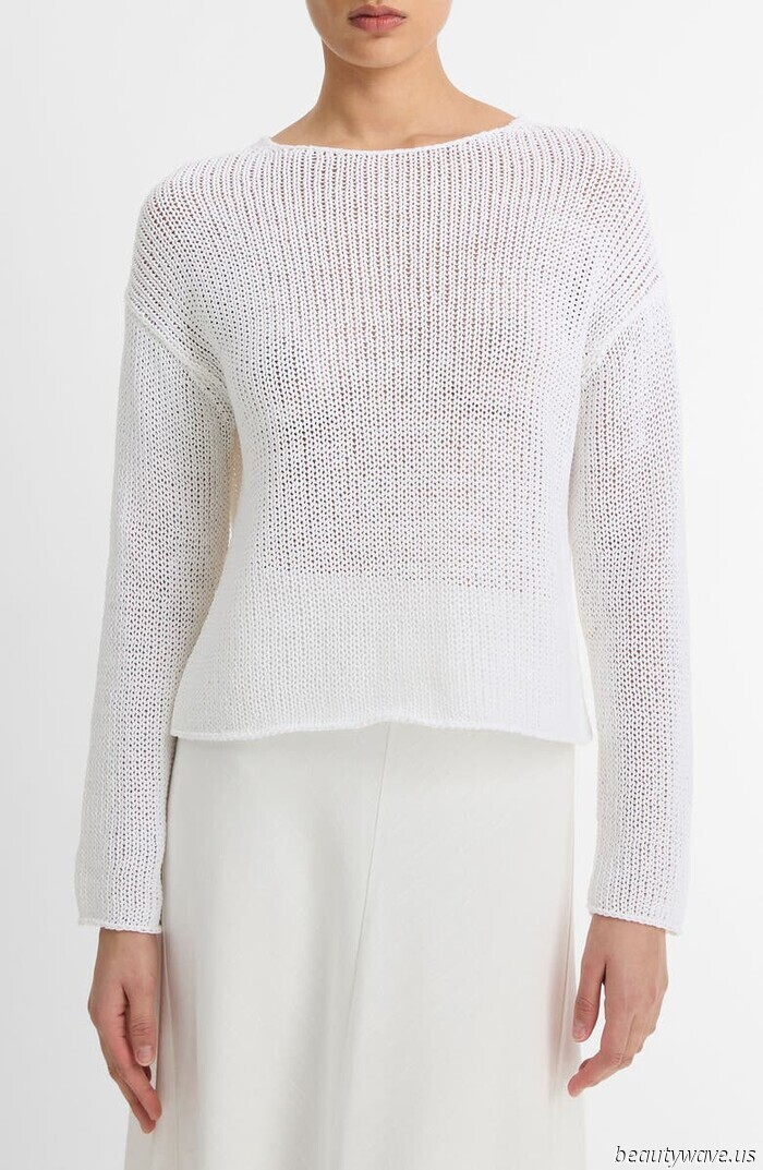 Chic women in Marseille and Cadaqués replace their cashmere sweaters with this lighter alternative every summer.