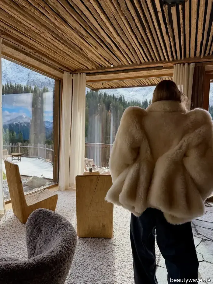 Individuals Who "Understand" Will Be Purchasing These Items to Wear in the Snow