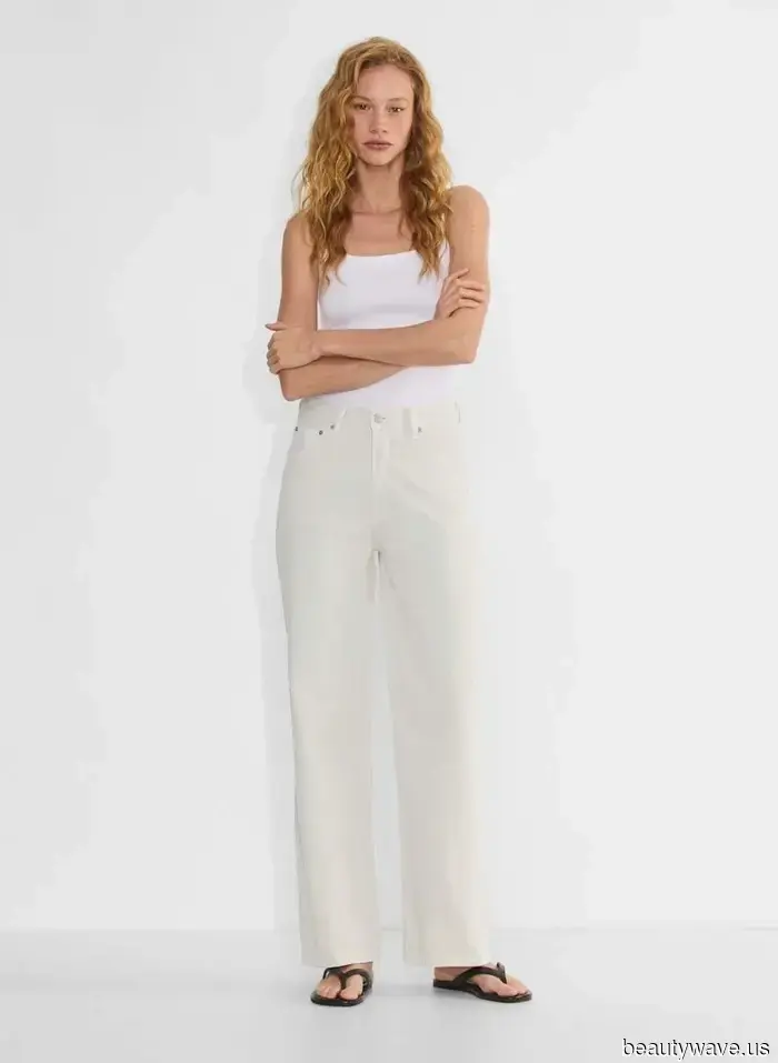 Si estás tratando de vestirte como una mujer francesa este otoño, evita estas tendencias de denim.