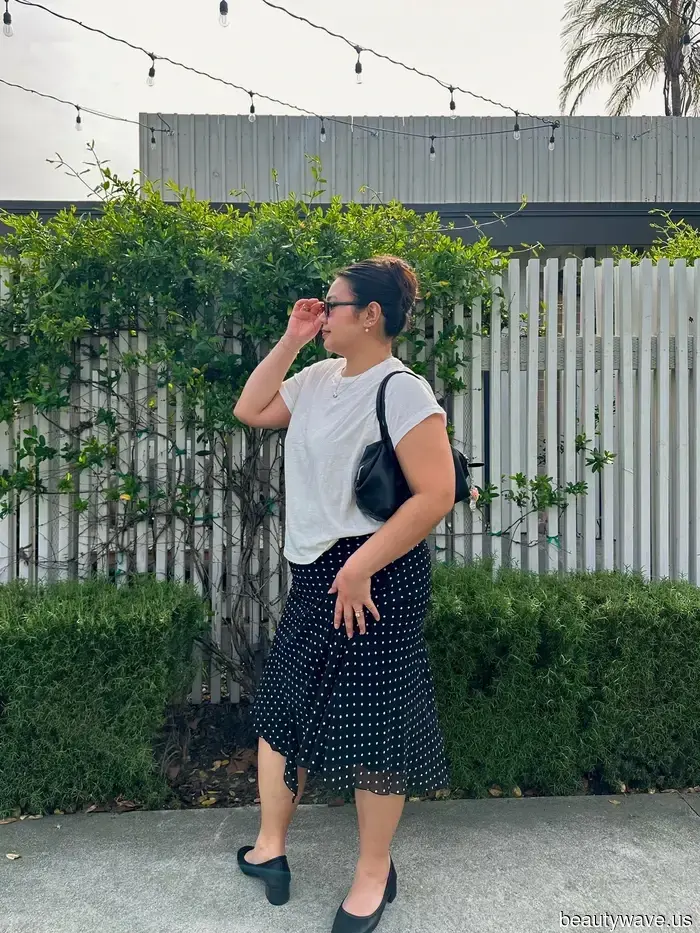 If you plan to sport polka dots this spring, style them like this.