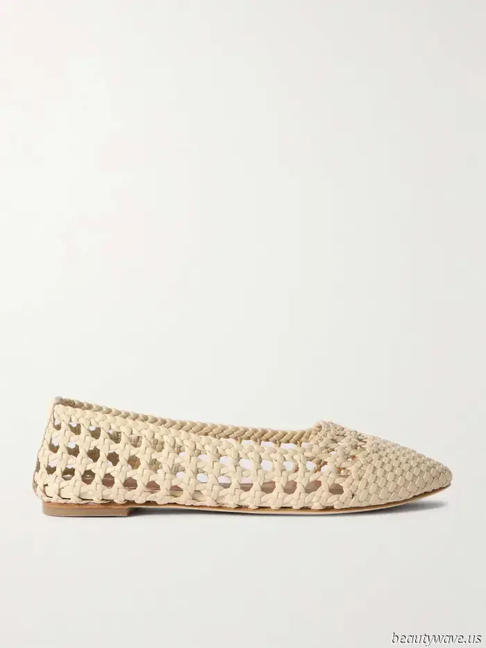 Sophisticated Dressers in Manhattan Are Swapping Suede Flats for This Similarly Luxurious Trend.