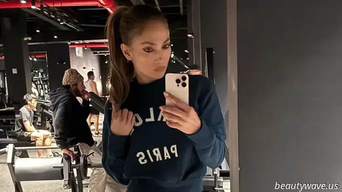 Aviso: Si vas a llevar leggings este invierno, lucen más elegantes en este color intenso.