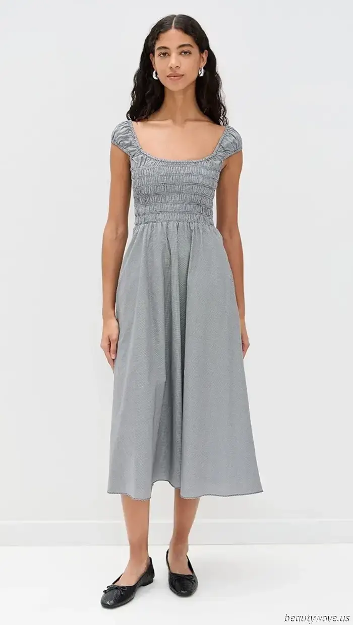 If you have a classic style, I can already tell that your summer outfits will include this it print.
