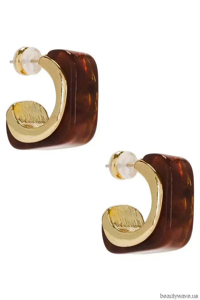 Estoy deseando unas vacaciones en la playa&mdash;39 artículos de Revolve que empacaría