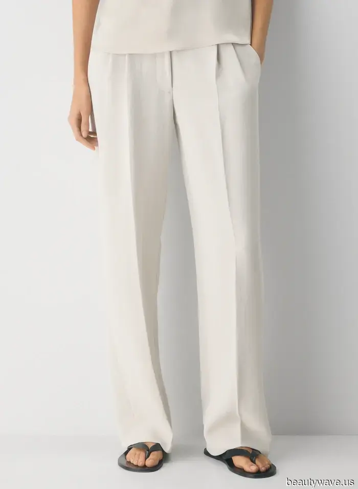 Sighted on the Upper East Side: The Most Stylish White Pants and Flat Shoe Ensemble of the Season