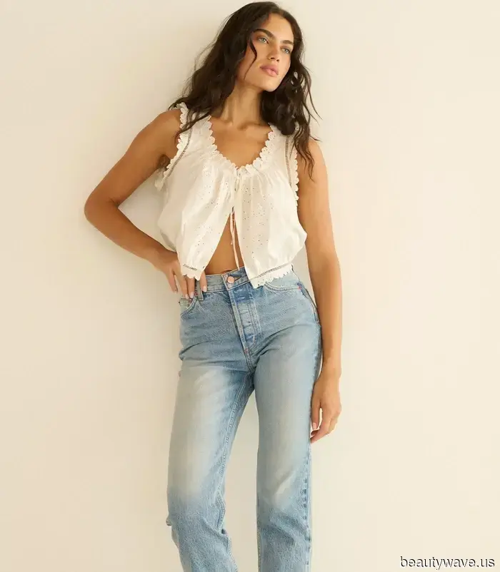 Los Mejores Tops Blancos para Usar Con Tus Jeans Esta Primavera, Punto