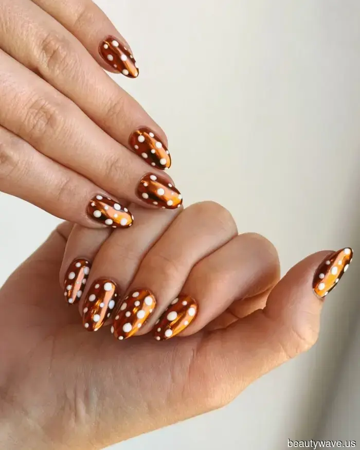 I’m a Nail Trend Specialist—7 Manicures for Autumn to Winter That Exude "Fashion-Forward"